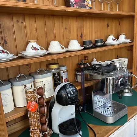 Farm In The Woods ファームステイ Slade (Dublin)