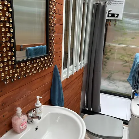 农家乐 Farm In The Woods *