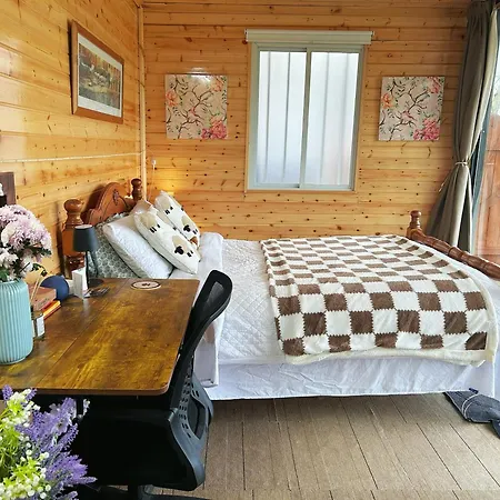 Farm In The Woods Farm stay Slade (Dublin)