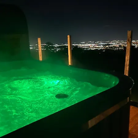 Farm In The Woods 农家乐 *