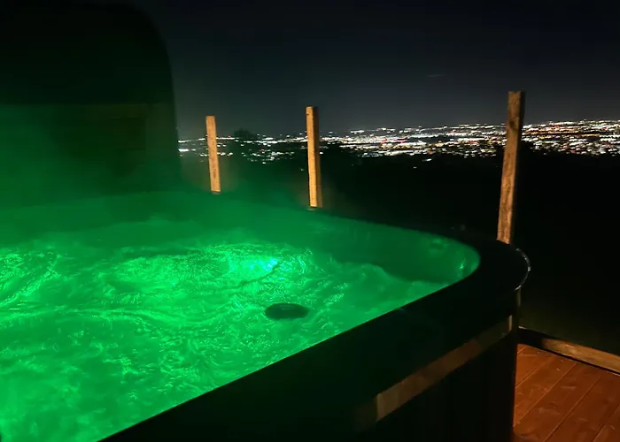 Farm In The Woods Séjour à la ferme *