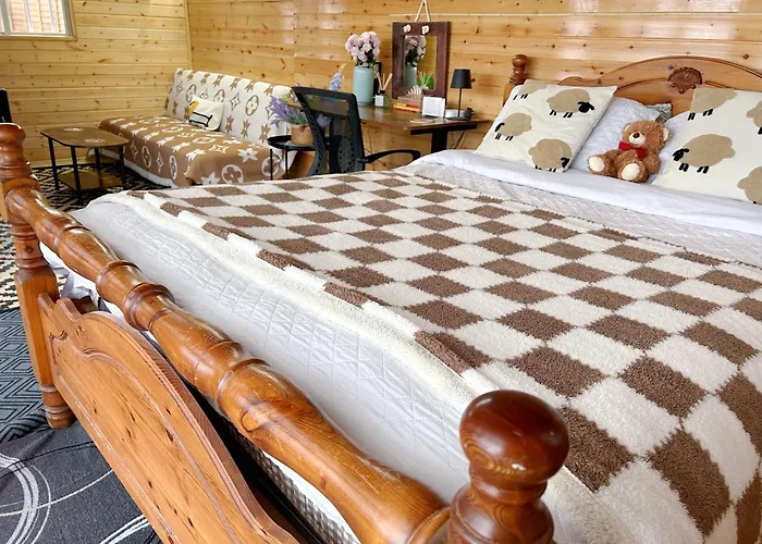 Farm In The Woods 팜스테이 Slade (Dublin)